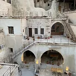 Escape Cave ホテル *