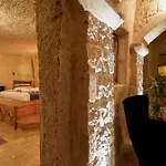 Escape Cave *