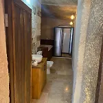 Hotel Escape Cave