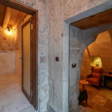 Escape Cave *