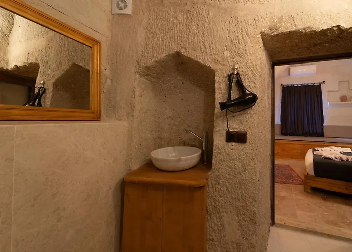 Escape Cave Γκόρεμε